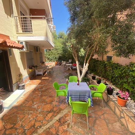 Olive Tree Apartment Саранда Екстер'єр фото