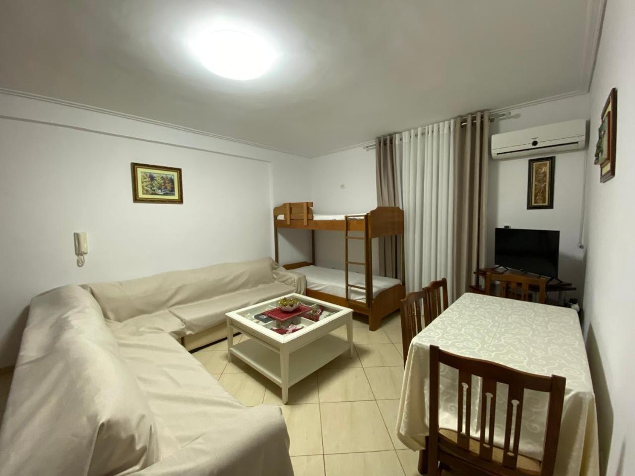 Olive Tree Apartment Саранда Екстер'єр фото