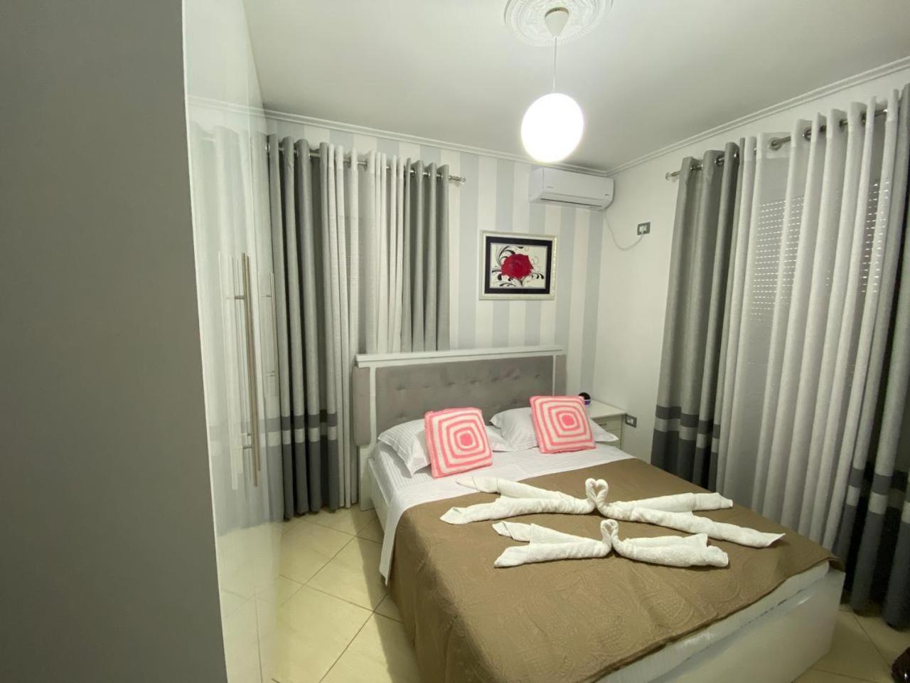 Olive Tree Apartment Саранда Екстер'єр фото