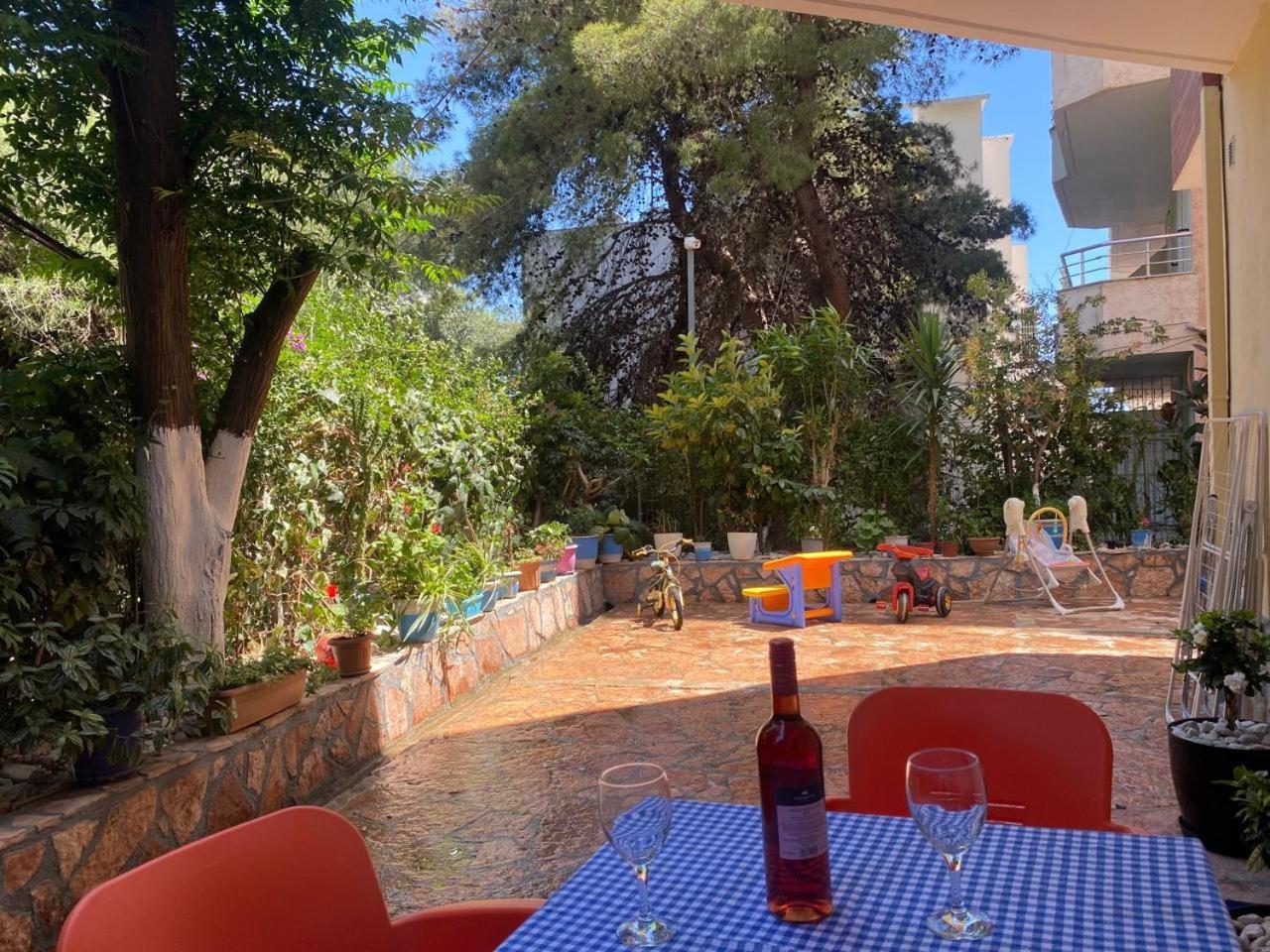 Olive Tree Apartment Саранда Екстер'єр фото