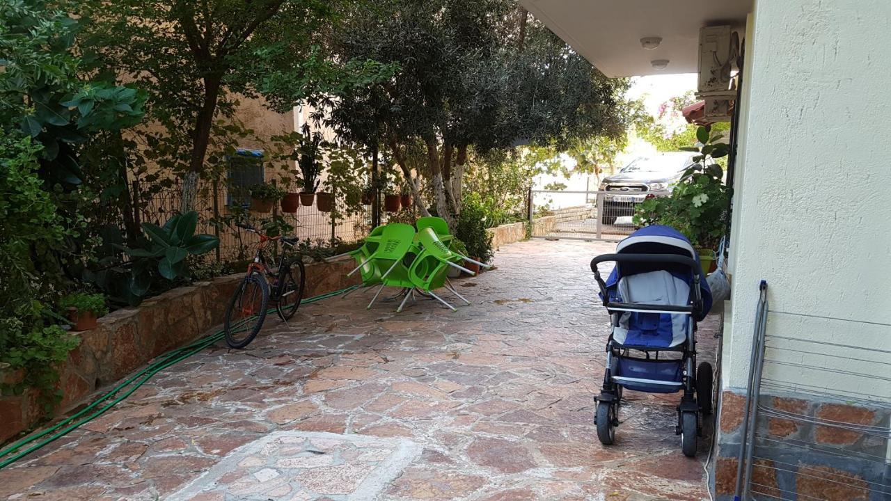 Olive Tree Apartment Саранда Екстер'єр фото